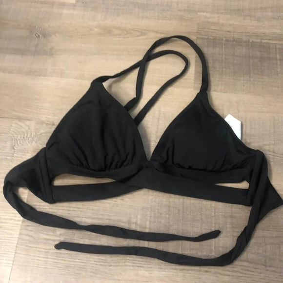 Kona sol black cross cross bikini top​ - Picture 2 of 4